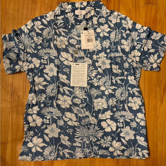 BNWT Onia floral pattern button up shirt XL - Picture 5 of 7
